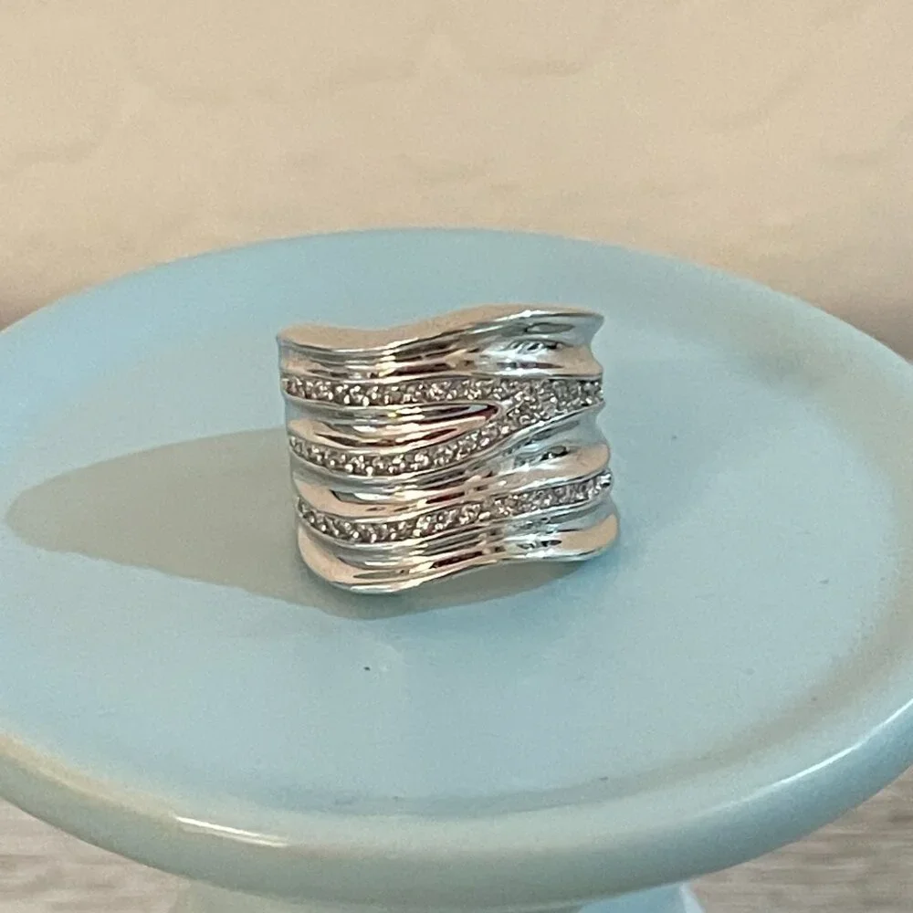 Lia Sophia Ring Revved Up Wide Wavy Silver Crystals Statement Glam Bling Size 7